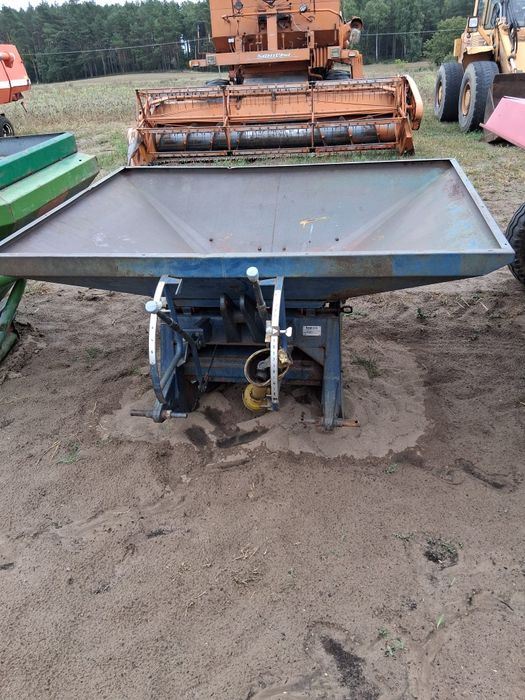 Roziewacze nawozu 600l amazone bogballe