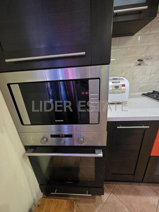 Продам 2-кімнатну квартиру по вул. Гленца