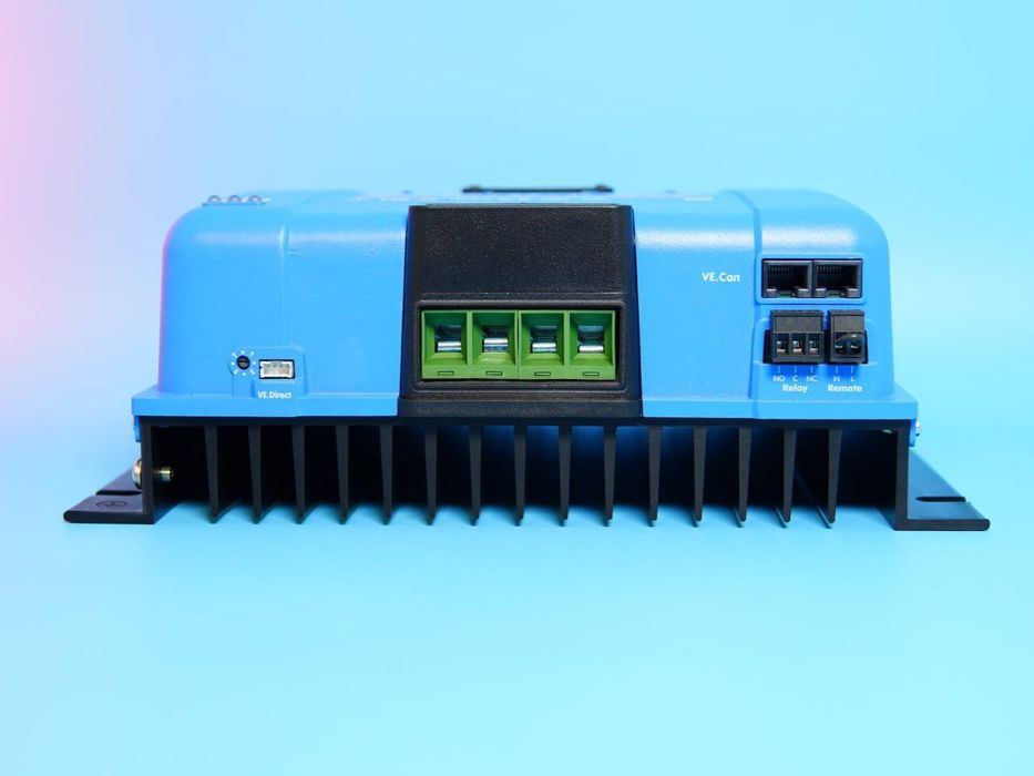 Инвертор-контроллер Victron SmartSolar MPPT 150/85-Tr VE.Can — надёжно