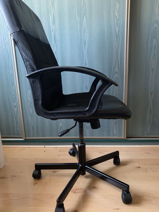 Obrotowe krzeslo fotel biurowy Ikea