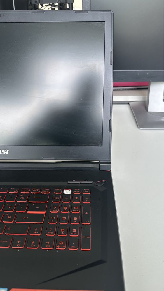 Portatil gaming 17”