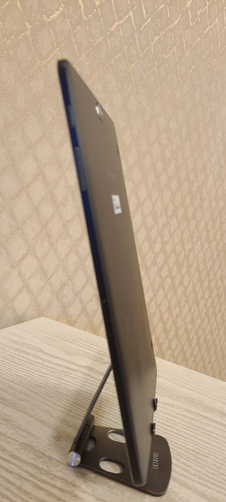 Планшет Samsung Galaxy Tab S2 9.7" дюймов  SM-T813 Wi-Fi Black SuperAm