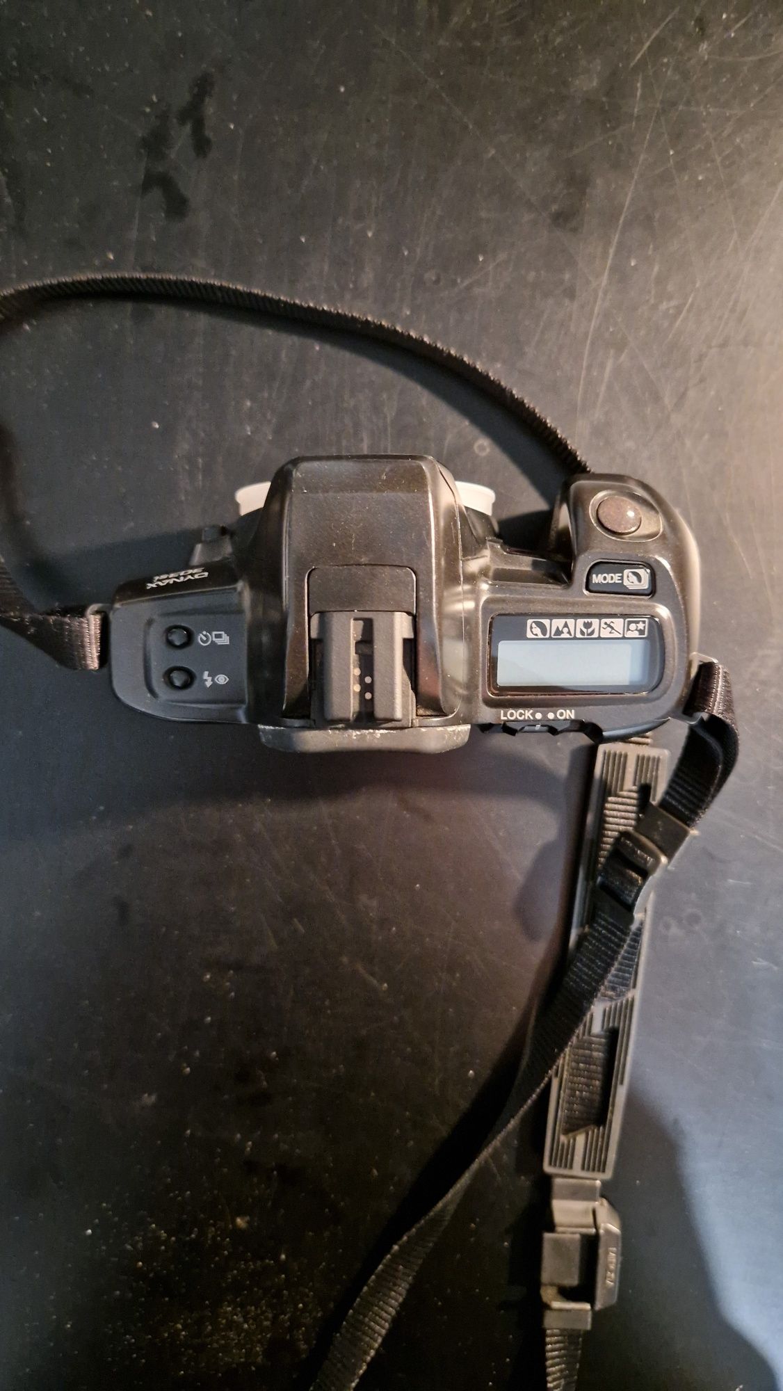 Aparat Minolta DYNAX 303si