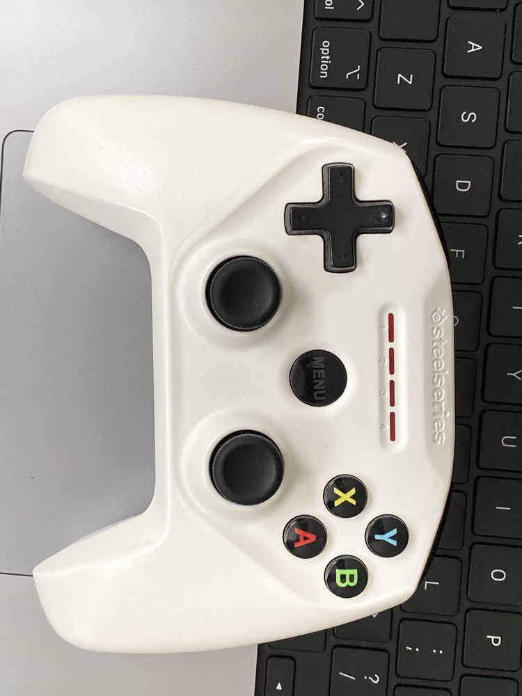 Stellseries Nimbus Gamepad