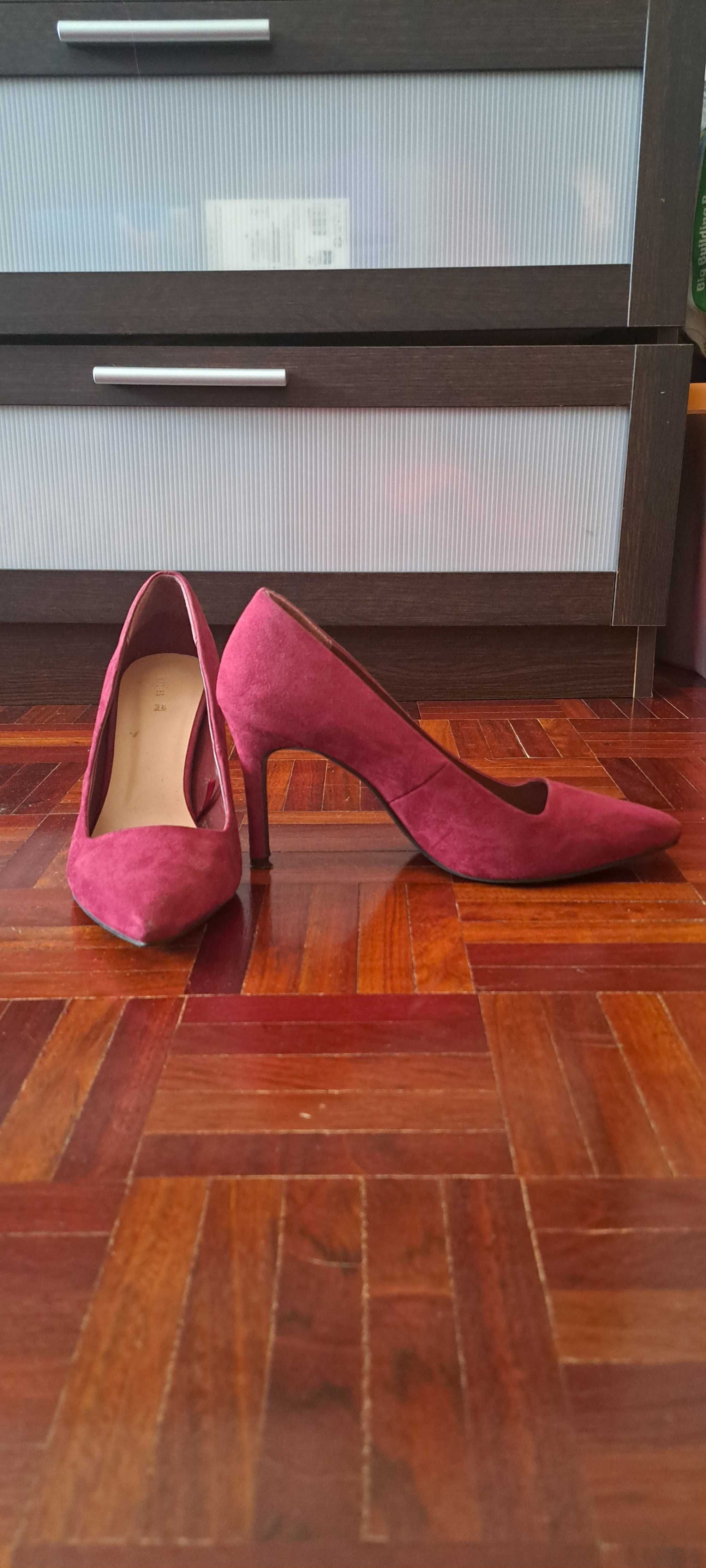 Sapatos bordeaux tam 38