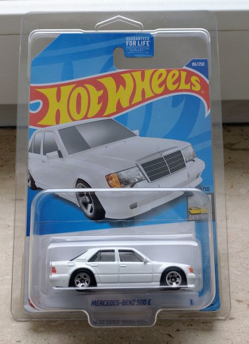 Hot wheels Mercedes 500 E BIAŁY Ekskluzywne Wydanie