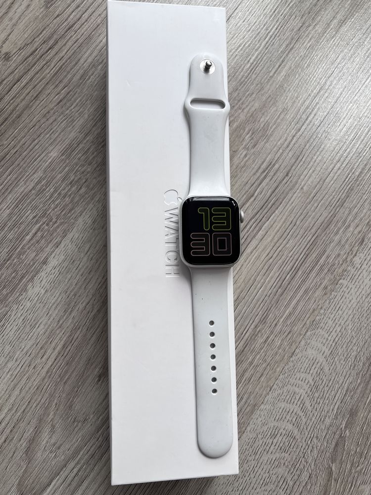 Apple watch 5 44 m