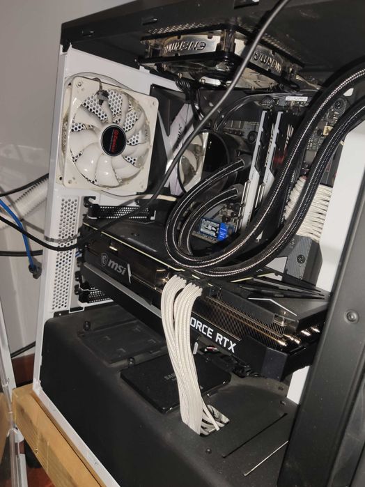 PC Gaming boudle Board Asus strix z370  i7 8700k 16gb ram gskill s/GPU