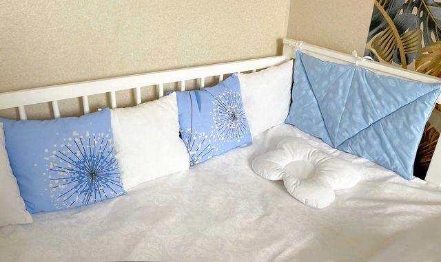 Бортики в ліжко, подушки, захист в кроватку! Нове! Натуральні тканини!