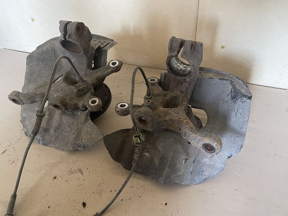 Цапфа Передня БМВ Е46 Поворотний Кулак Ступица Подшипник BMW E46