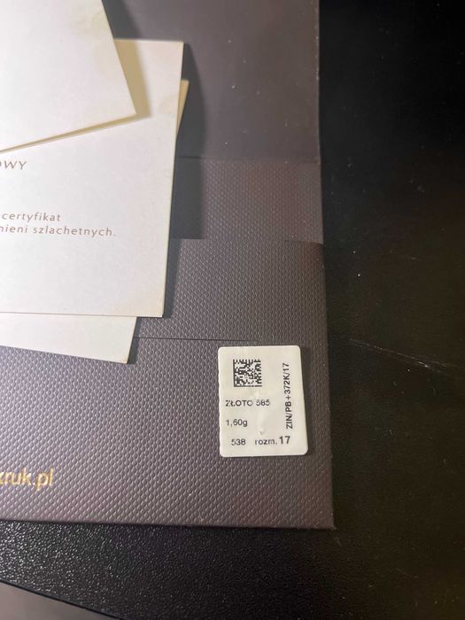 Elegancki Złoty Pierścionek z Rubinem i diamentami W.KRUK