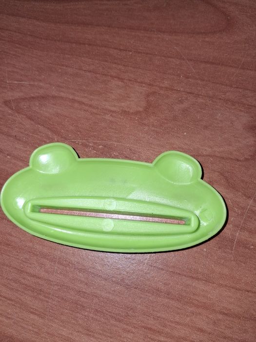 Wyciskacz do pasty do zębów
