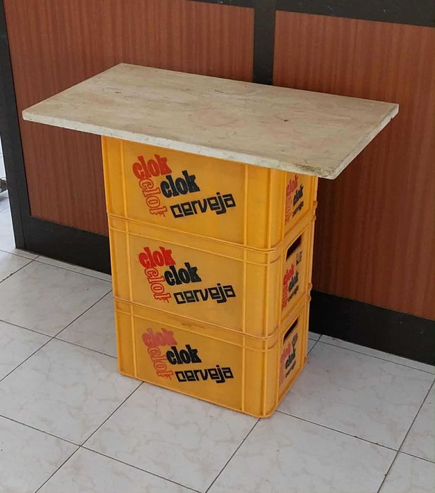 "Mesa" Apoio / Coluna. Tampo em Pedra ANTIGA