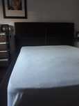 Cama de casal acolchoada