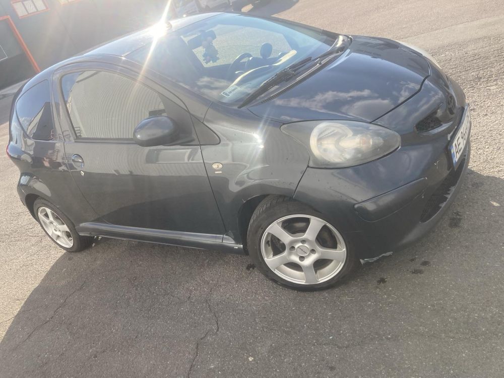 Машина Тoyota Aygo