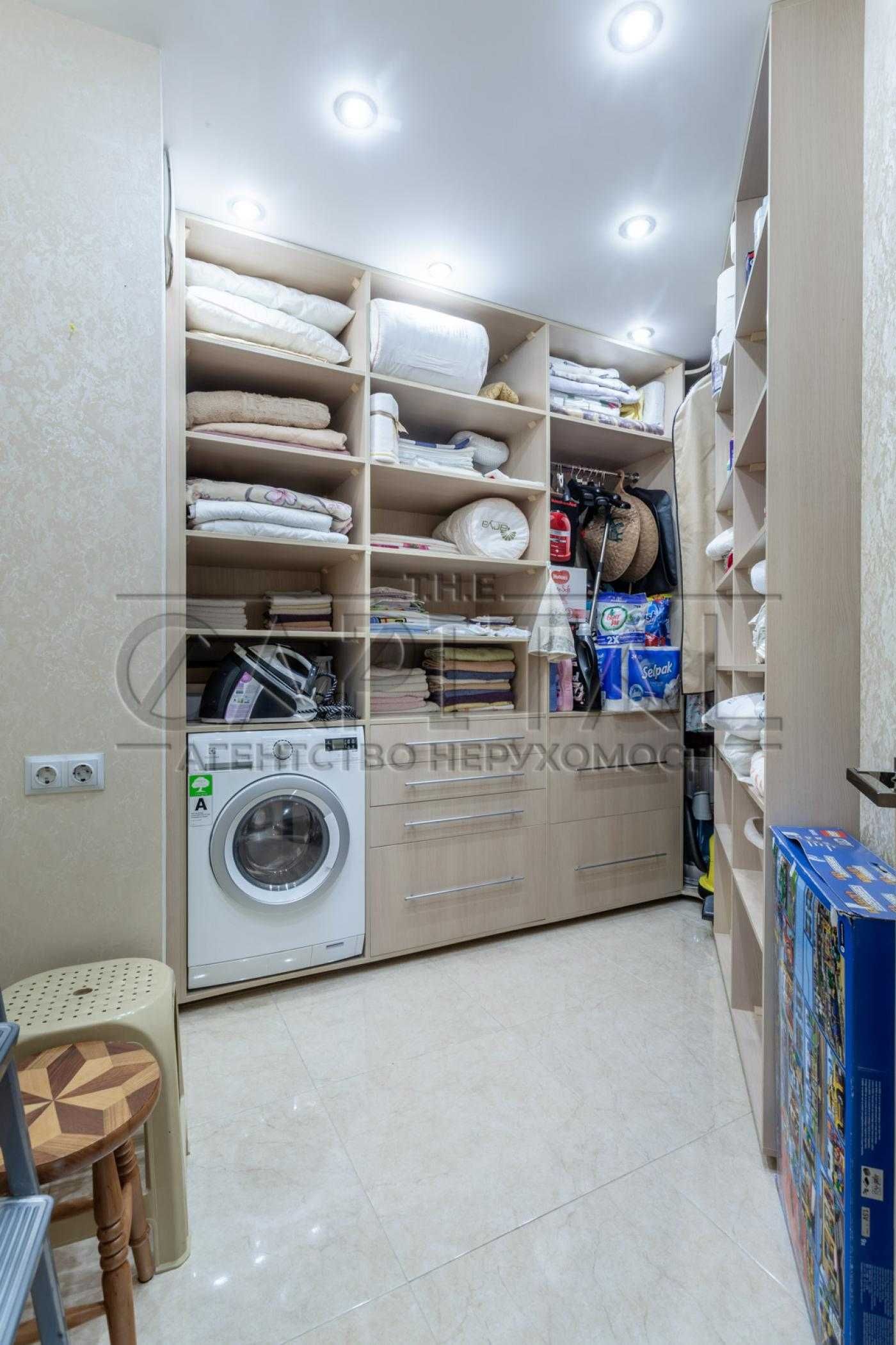 Продаж 4к квартири (пентхаус), пр-т Голосіївський, Голосієво