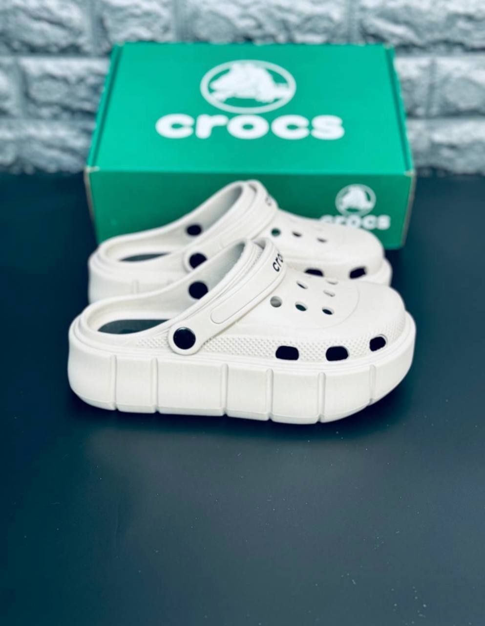 Женские шлепанцы крокс тапочки crocs