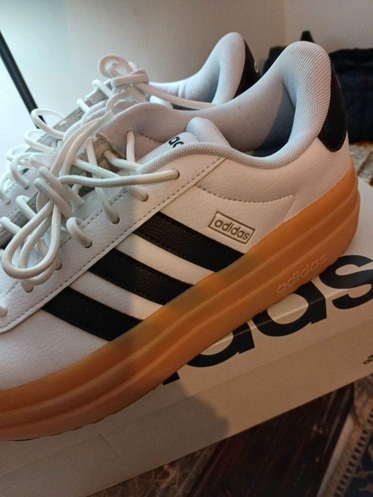 Sapatilhas Adidas Novas Lindas