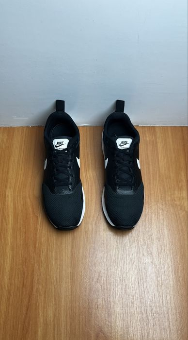 Кроссовки Nike Air Max Tavas размер 46 оригинал спортивные чёрные найк