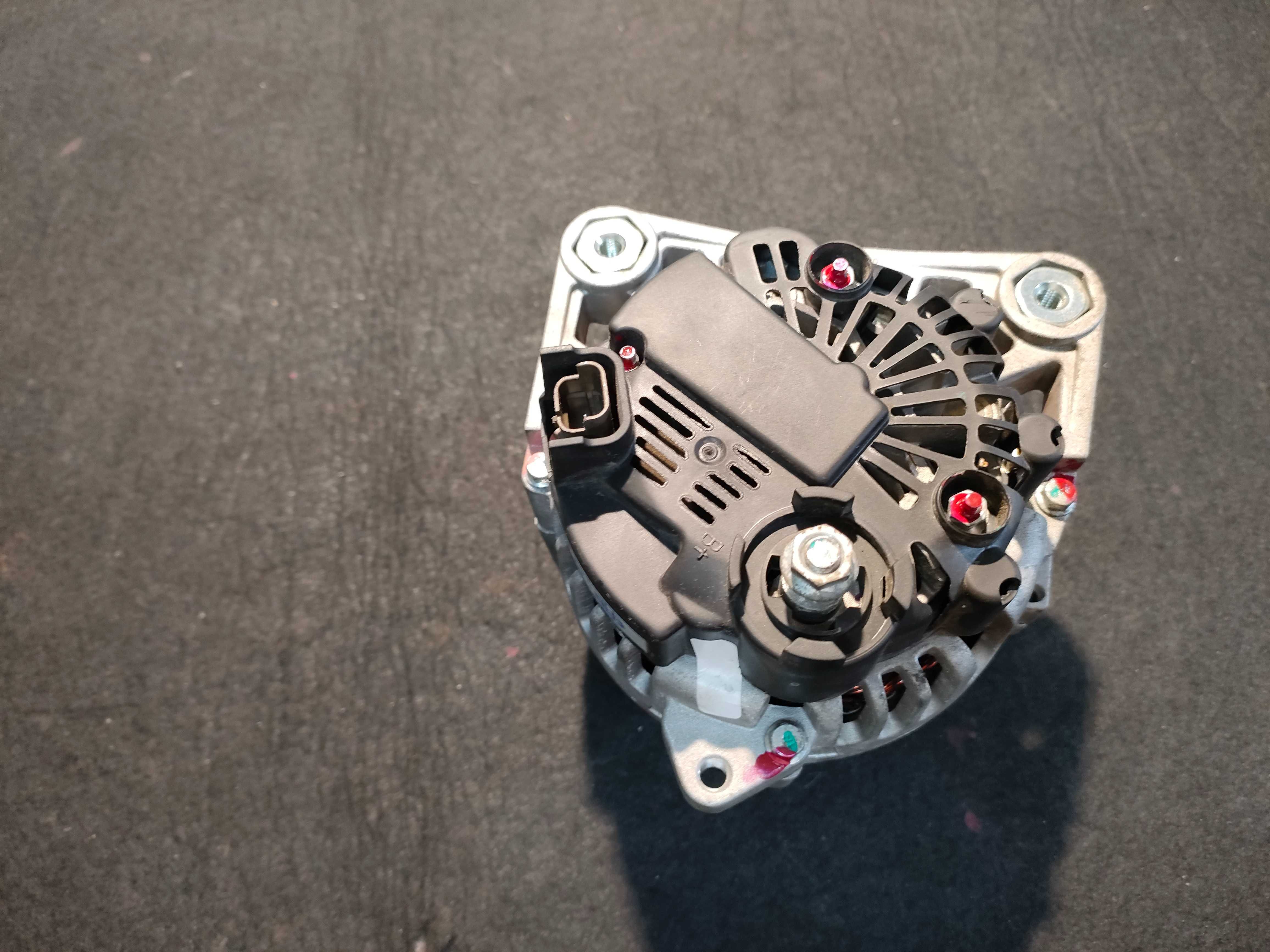 Scenic II Megane II Clio III Modus Kangoo alternator 1,5 DCI