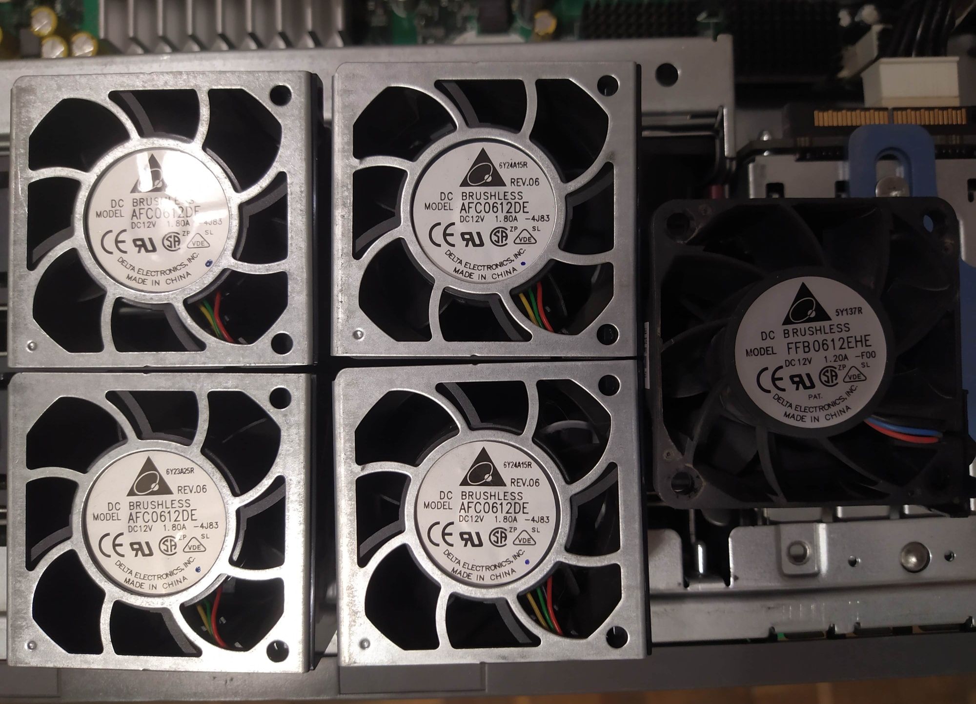 12В 1.1А вентилятор кулер Delta 60x60x40 mm Fan 8-12000 об-1 HP Dell