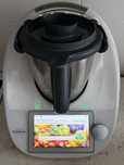 Thermomix TM6 + 2 naczynia + spiralizer + nakładka krojąca. Jak nowy!