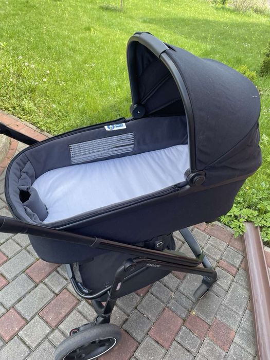 Коляска 3в1  бренд maxi-cosi ом