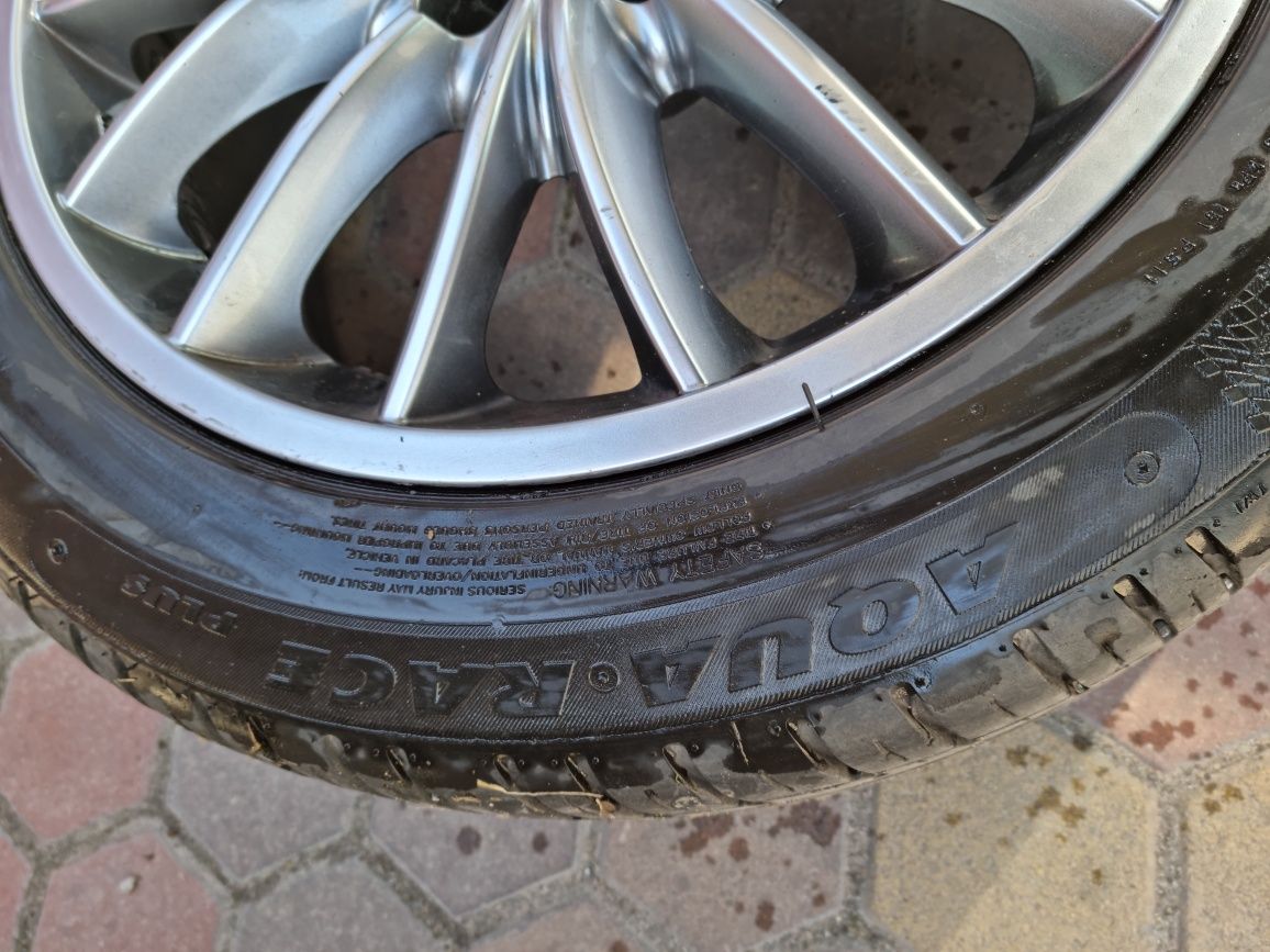 диски 4шт.  з резиною 215/55 R 17. Германія.