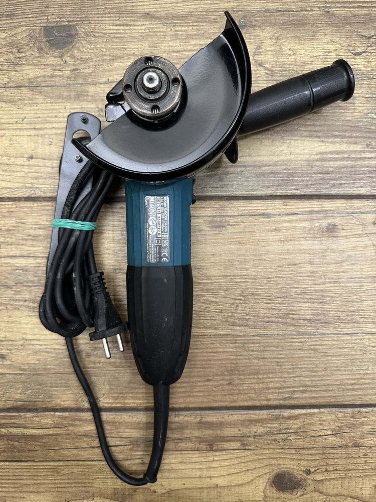 Makita GA5030R 720W Sieciowa szlifierka kątowa 125 mm - 2023r.