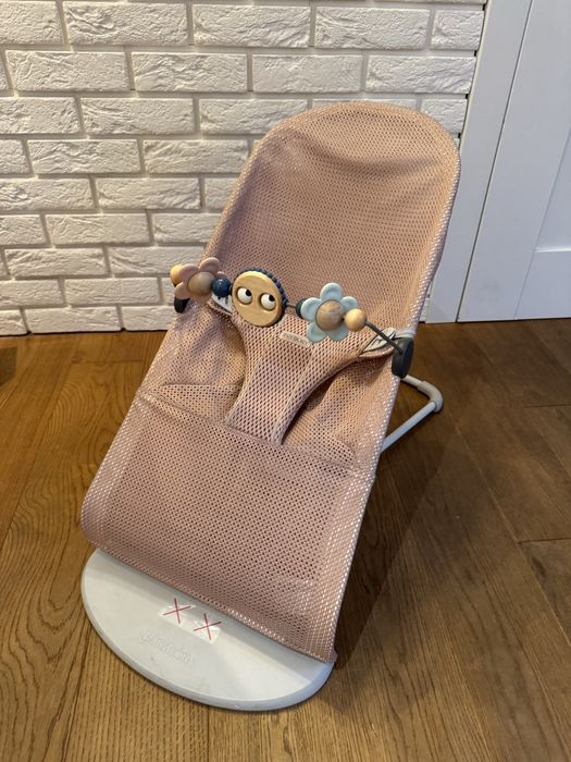 Leżaczek BabyBjörn Bliss Mesh