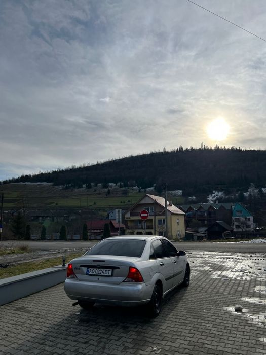 Ford Focus 2001.  1.6 benzin
