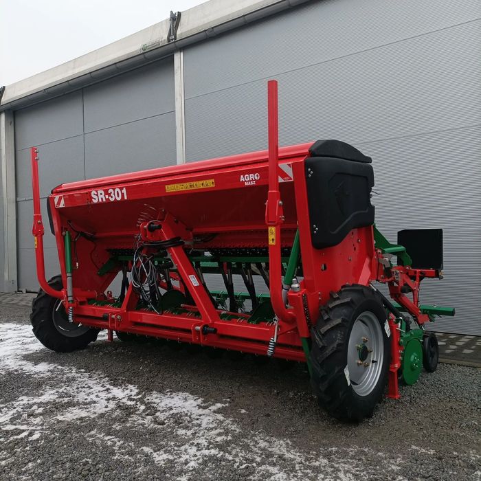 Agro-Masz SR 301  Siewnik Zbożowy SR 301