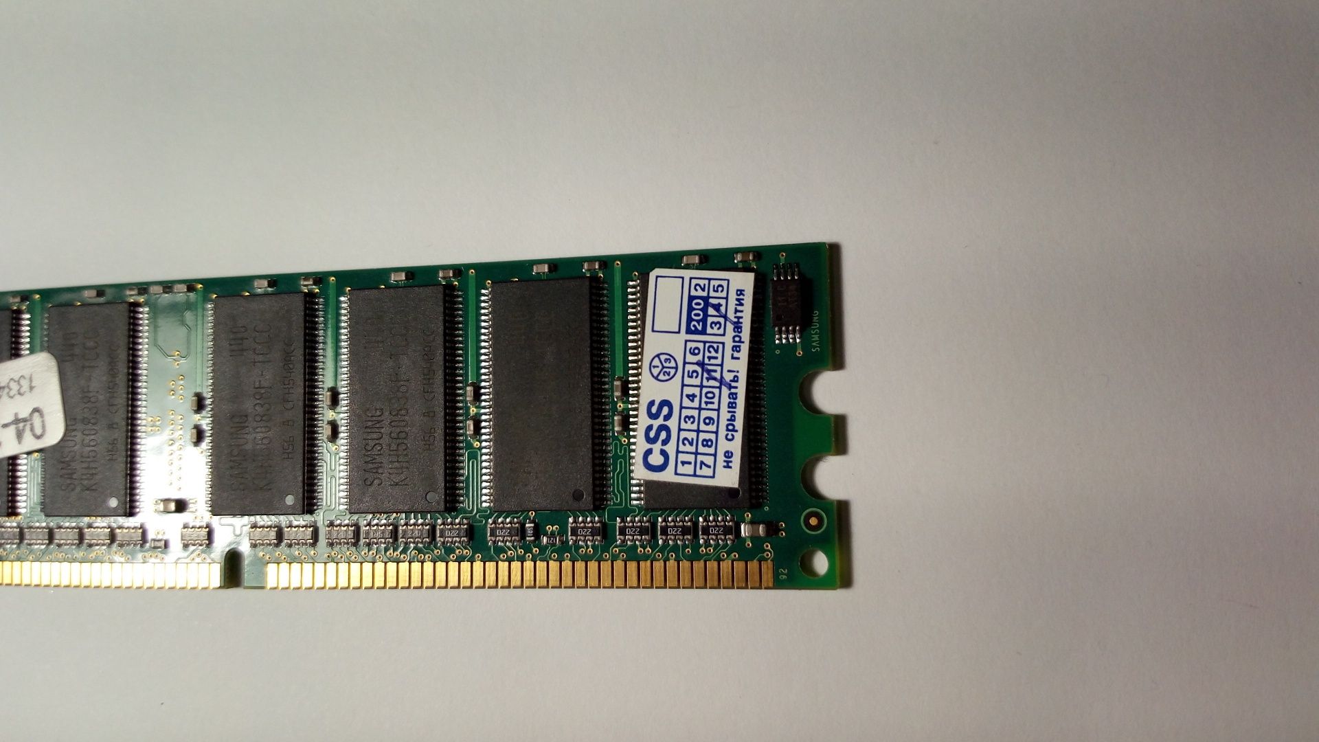 Оперативная память Samsung DDR1 400 МГц 256MB PC-3200