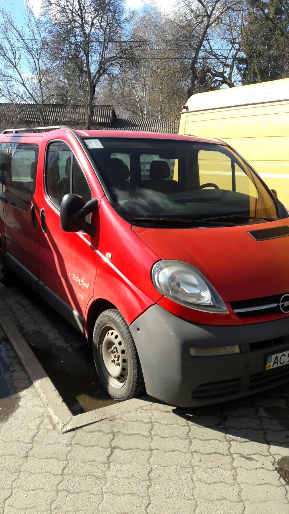 Продаю  Opel Vivaro 1,9л. дизель