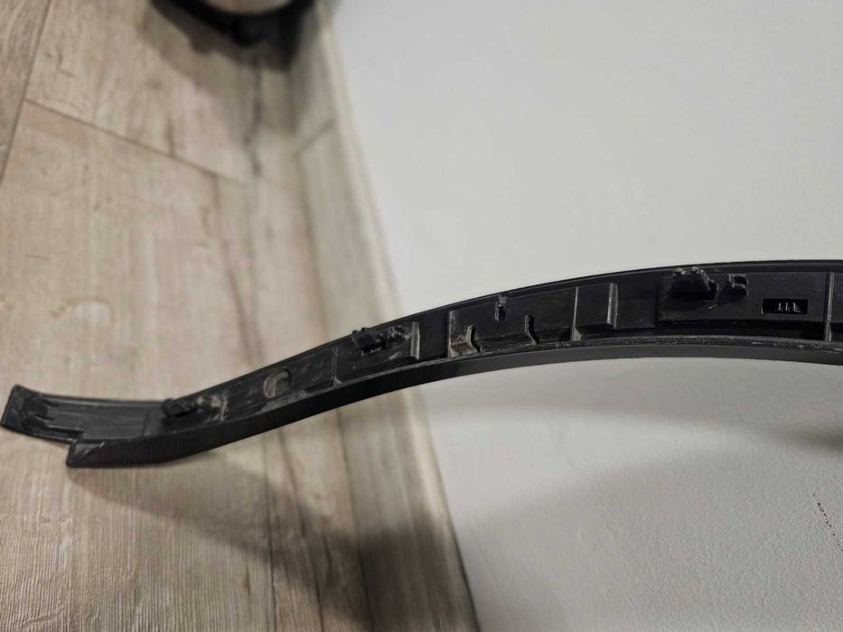 Listwa błotnika Audi q5 80a Prawy przód