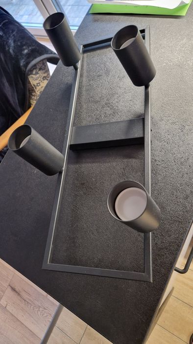 Lampa sufitowa reflektor