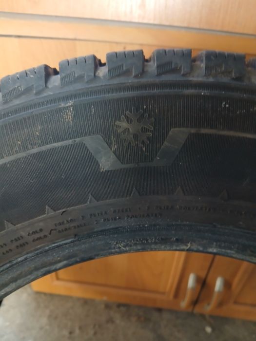 Opony zimowe 215/65/16C