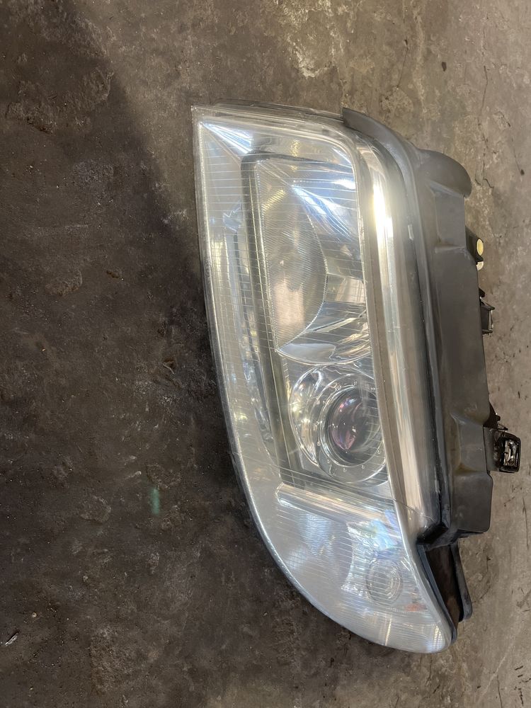 Lampa lewy przod audi a4 b5 lift