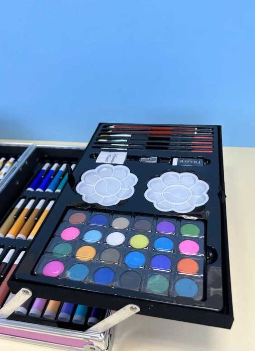 Набор для рисования с чемоданом для детей и подростков