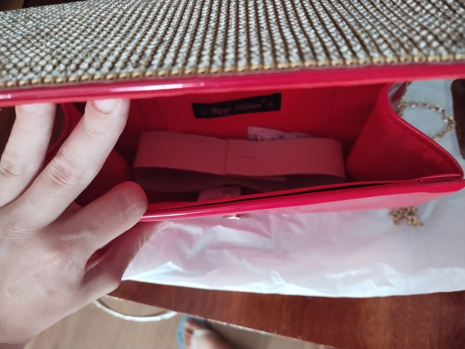 Сумочка клатч на випускний червона