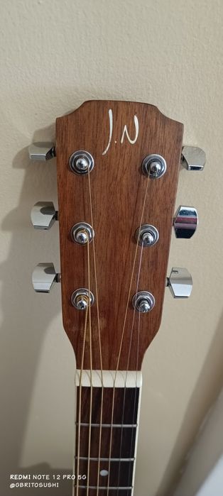 Guitarra acústica