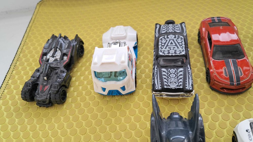 Машинка металична