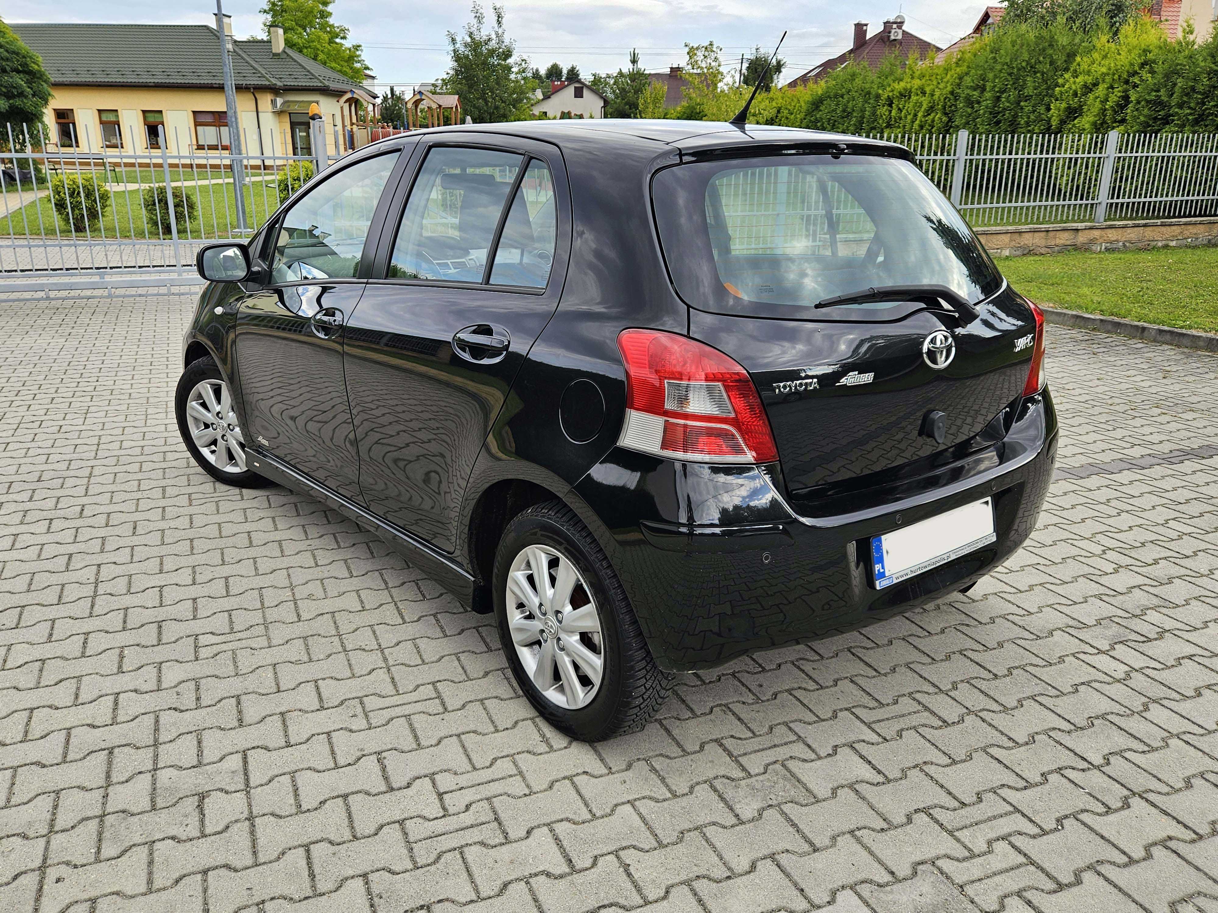 Toyota Yaris 1.3 VVT-i benzyna 101KM Automat
