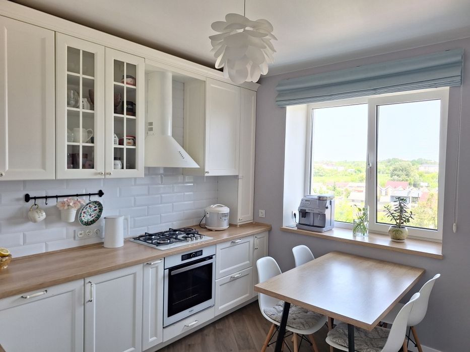 Продам евротрикімнатну з терасою Буча Власник