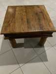 Mesa em madeira maciça