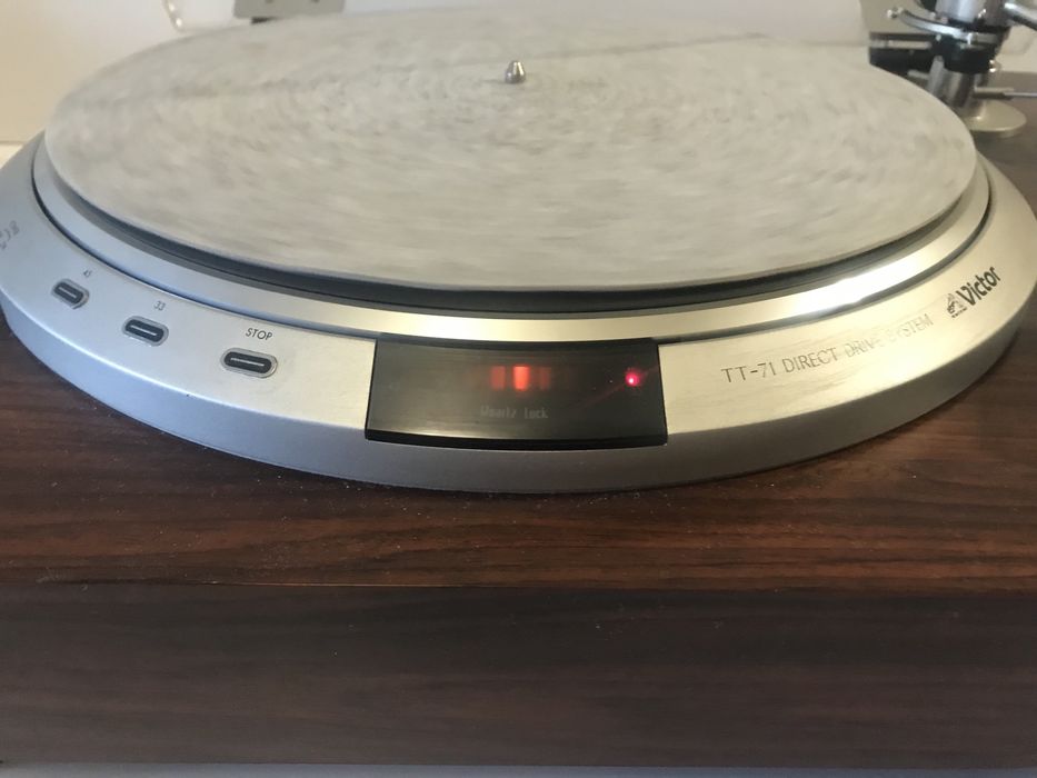 Victor QI-7 виниловый проигрыватель