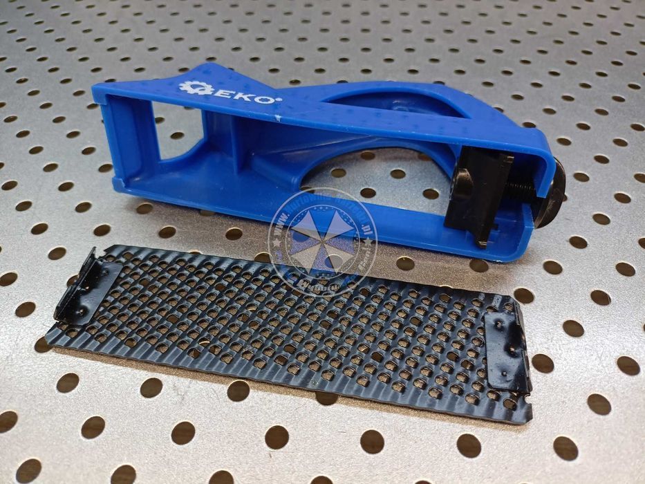 Strug – tarnik do płyt kartonowo-gipsowych 140x40mm  strug do płyt