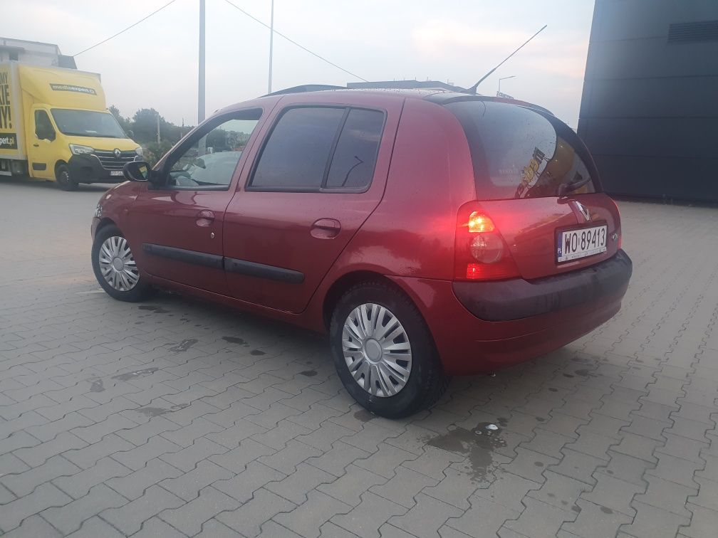 Renault Clio 1.6 16v automat