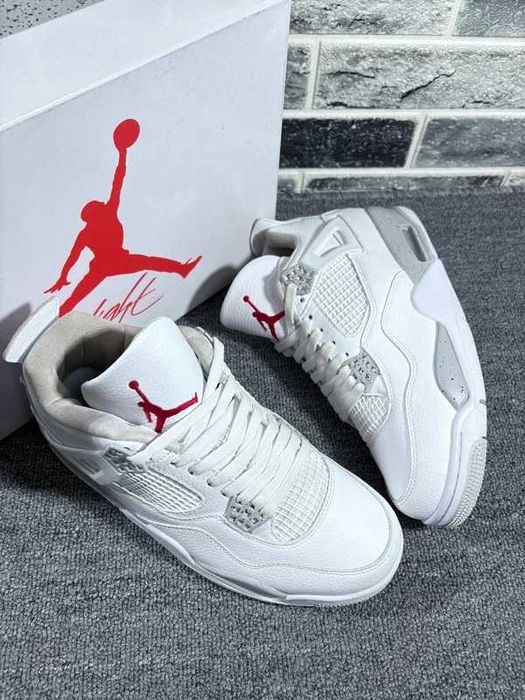 Jordan_4_Retro_White_Oreo R.38.5