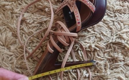 Роскошные сексуальные босоножки со стразами